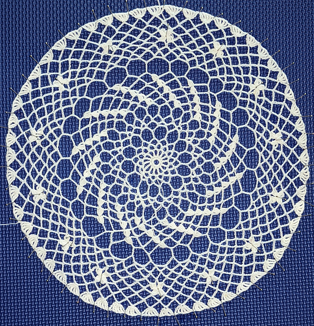 Monticello Doily Set #7254