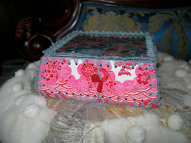 Lorna's Hanky Box