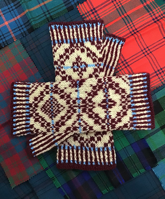 Pembrokeshire Fingerless Gloves