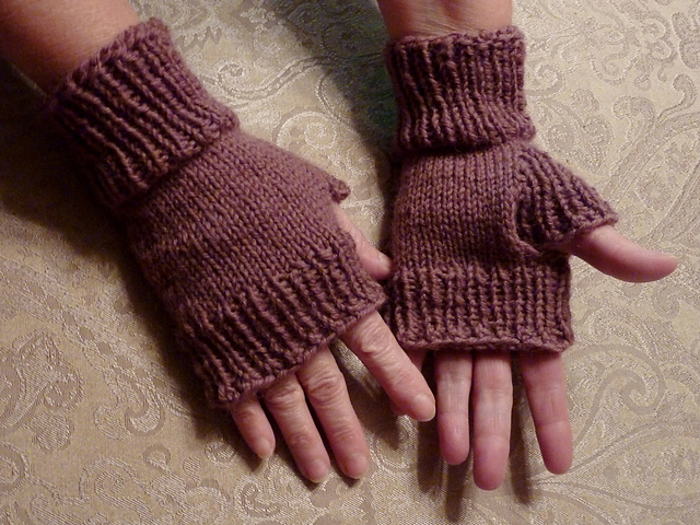 Easy Beginner Fingerless Mitts