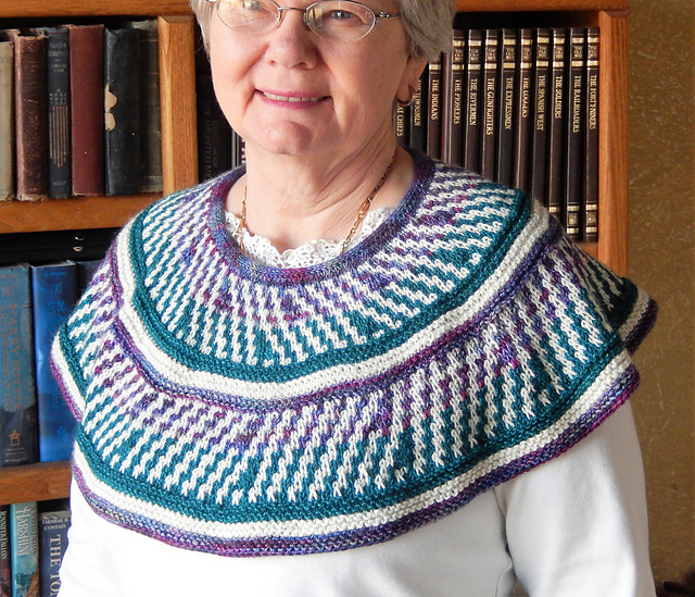 Mountain Roads Capelet