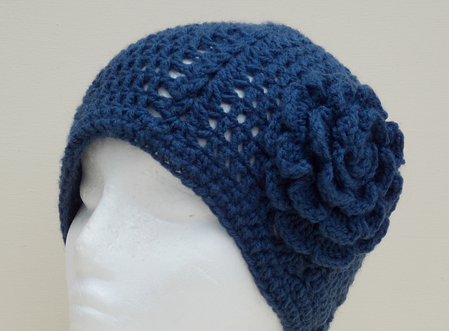 Double crochet and shell beanie