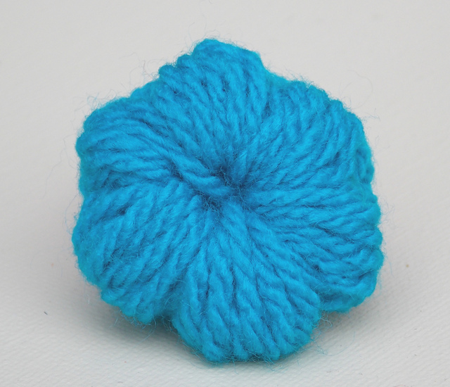 puff stitch flower