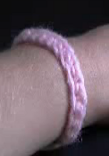 Single crochet bracelet