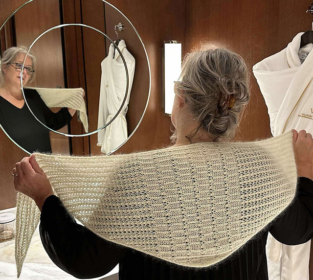 Hara Pillar Scarf