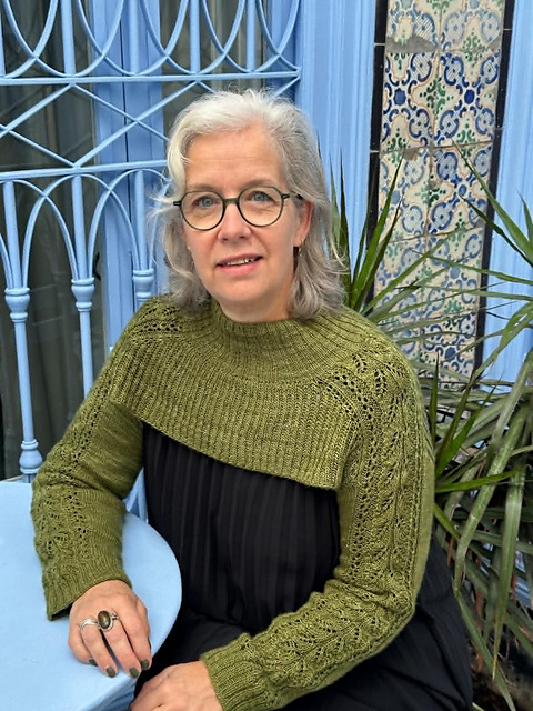 Bras de Vert Shrug