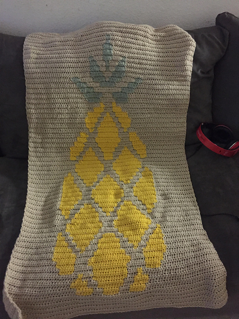 Pineapple Monogram Graphghan