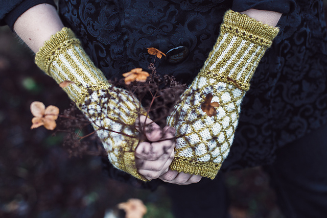 Queenly Mitts