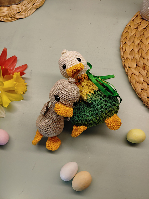Duck with small bag