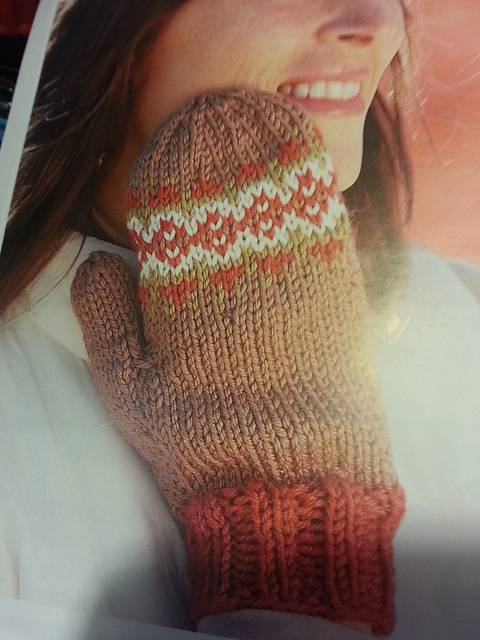 Autumn woods mittens