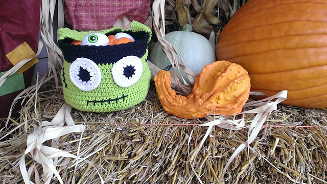 Trick Or Treat Candy Buckets