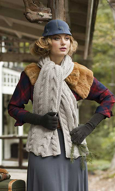 #03 Reversible Cable Scarf