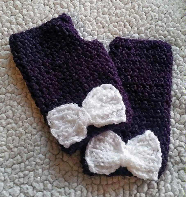 Elegant Textured Fingerless Gloves
