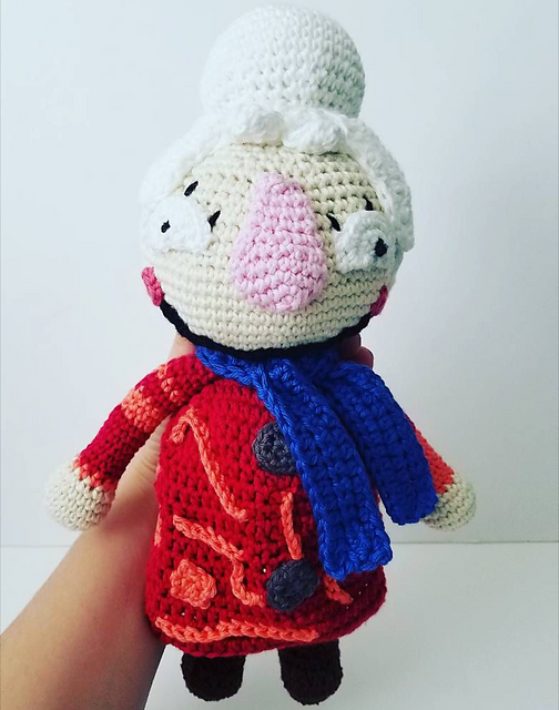 Scarf Lady