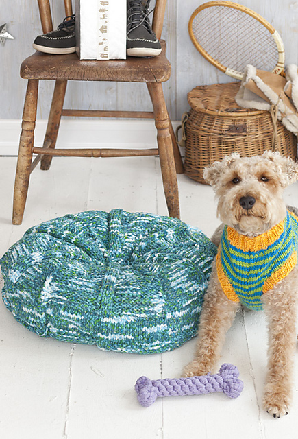 #27 Pet Bed