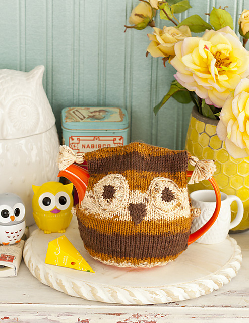 #41 Owl Tea Cozy