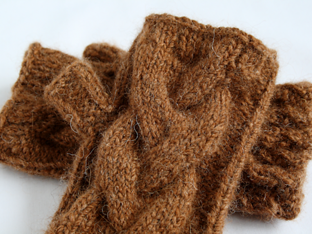 Clara Fingerless Mitts