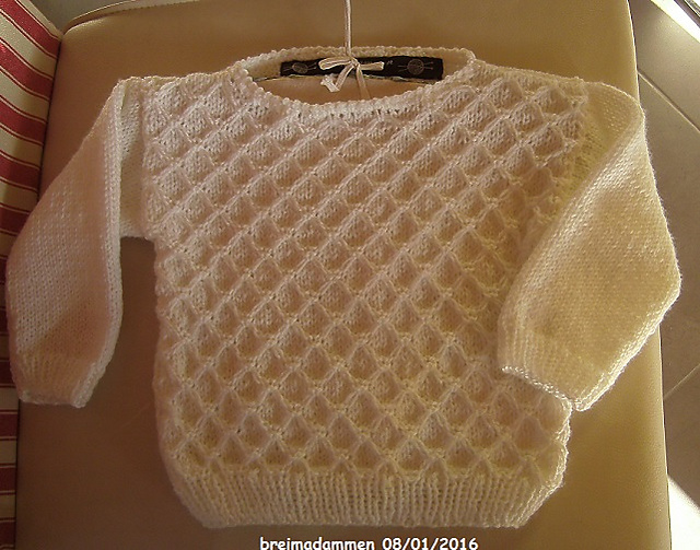 Truitje in Diamond Honeycomb Stitch