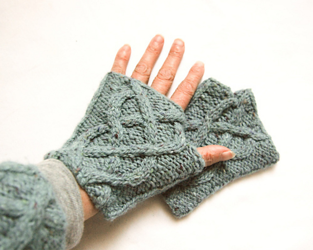 Fireside Fingerless Mittens