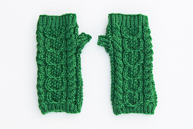 Caiseal Mitts