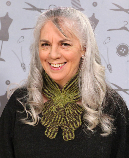 Checkerboard Keyhole Scarf