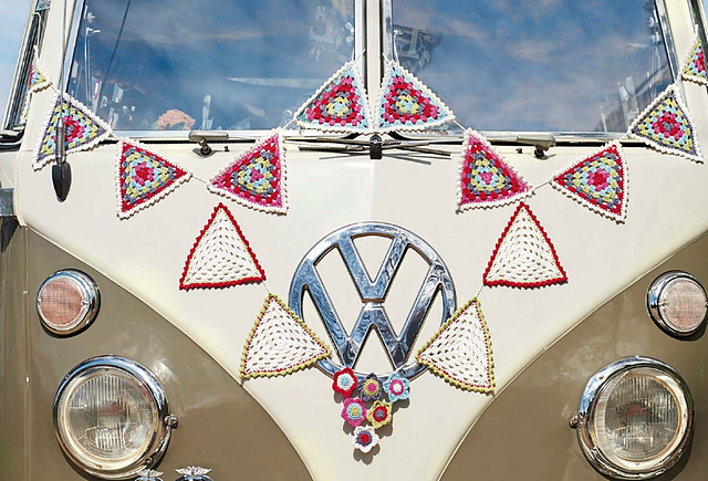 Granny bunting
