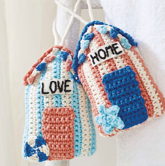 Beach hut hangers
