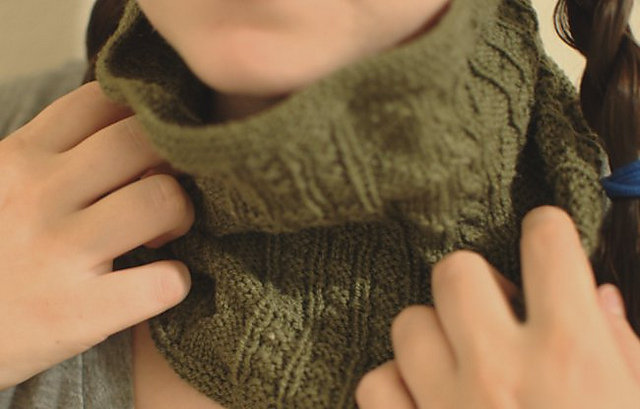 Cat Cay Cowl