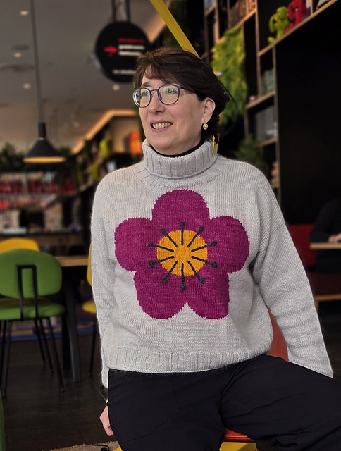 Ravelry: Florality pattern by Lisa Granick