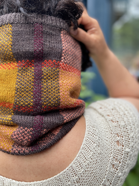 Handy Ma'am Cowl