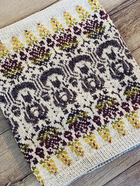 Oak Lane Cowl