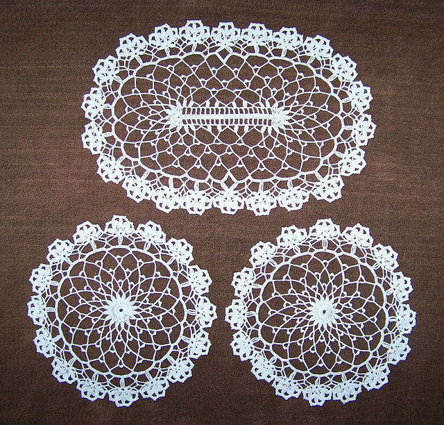Sea Spray Doily #7641
