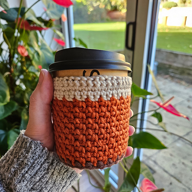 Season's Greetings Cup Cozy