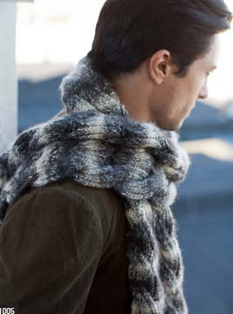 Reversible Cable Scarf