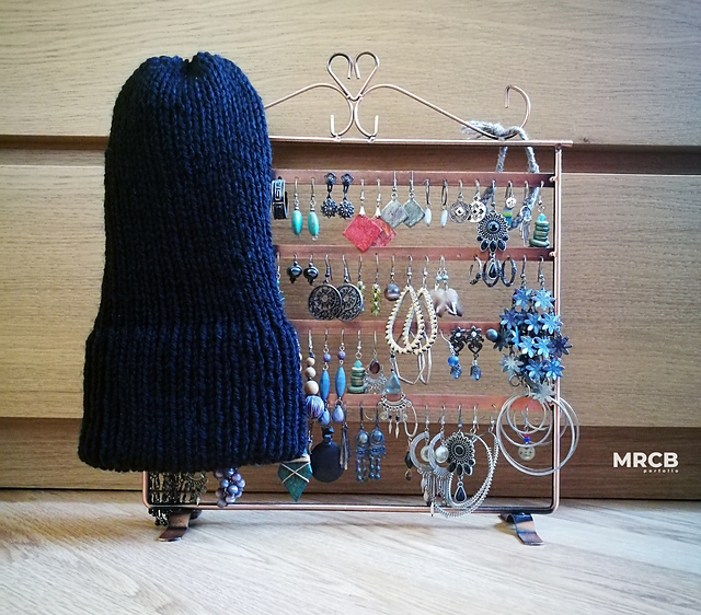 Black Beanie