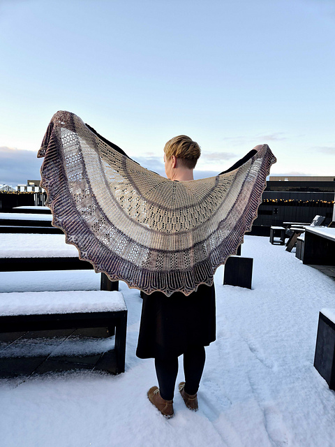 Ravelry: Karlotta shawl pattern by Brynja Björk