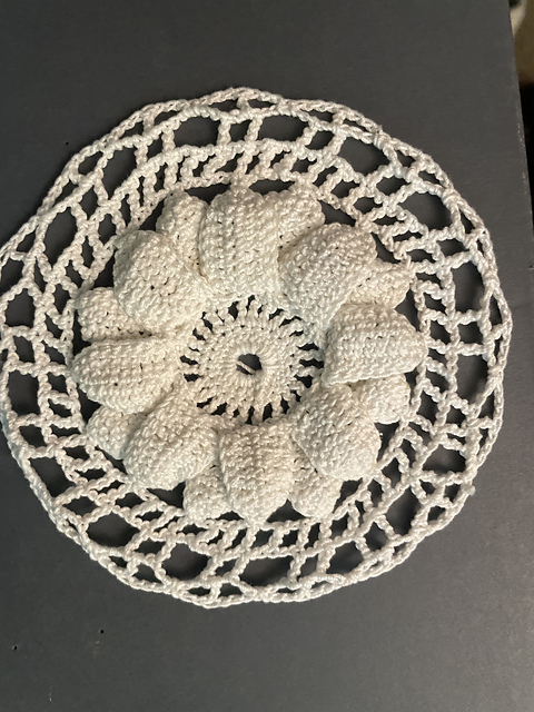 Double Daisy Doily