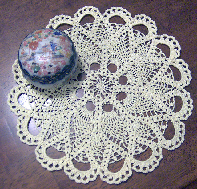 Fall Pineapples Doily