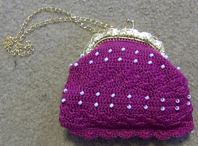 Beaded Shells Change Purse