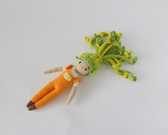 Kreka, the crochet carrot girl