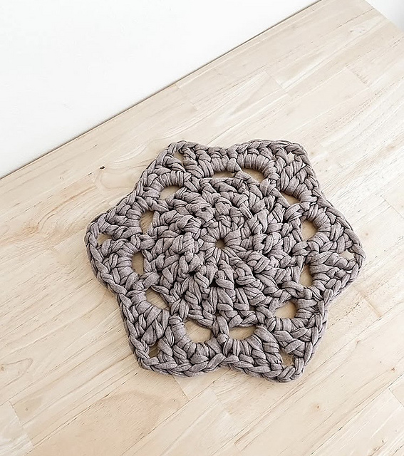 Sugar Hill Doily