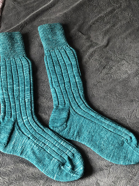 Man's Ribbed Socks with French Heel and Flat Toe