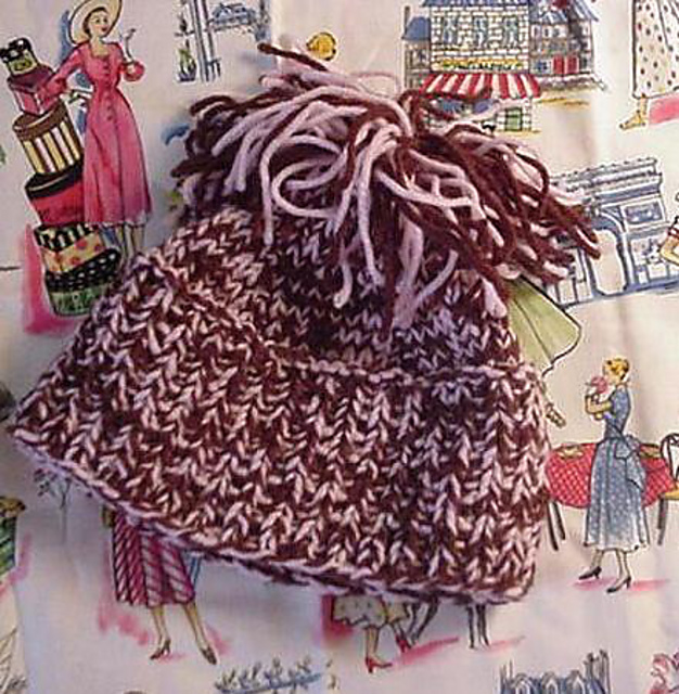 Knitted Pillbox No. 684