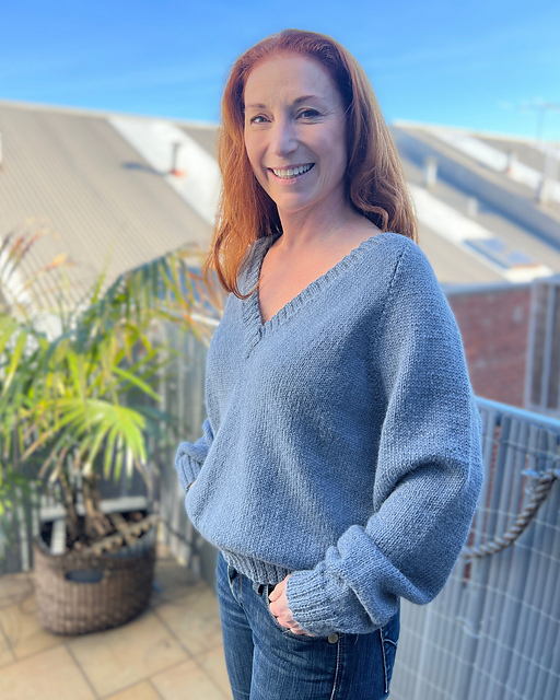 PT 8716 The Amelia V-Neck Jumper