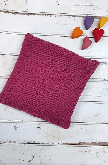 PT 8590 Heart Cushion