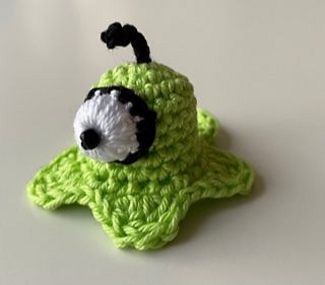 Brain Slug Tiny Hat