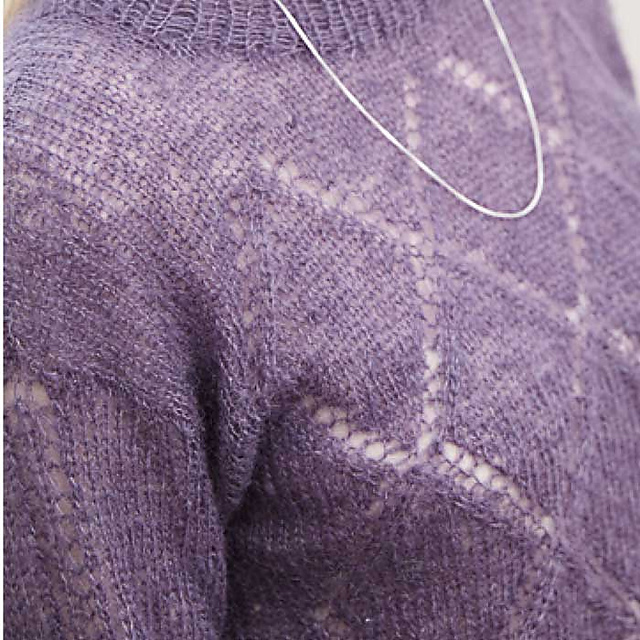 Hulmønster sweater