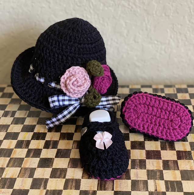 Her first pink Loubootie