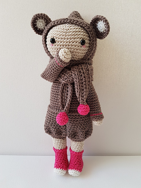 Bella the Beargirl