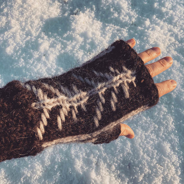 Frosty Forest Half-Mittens